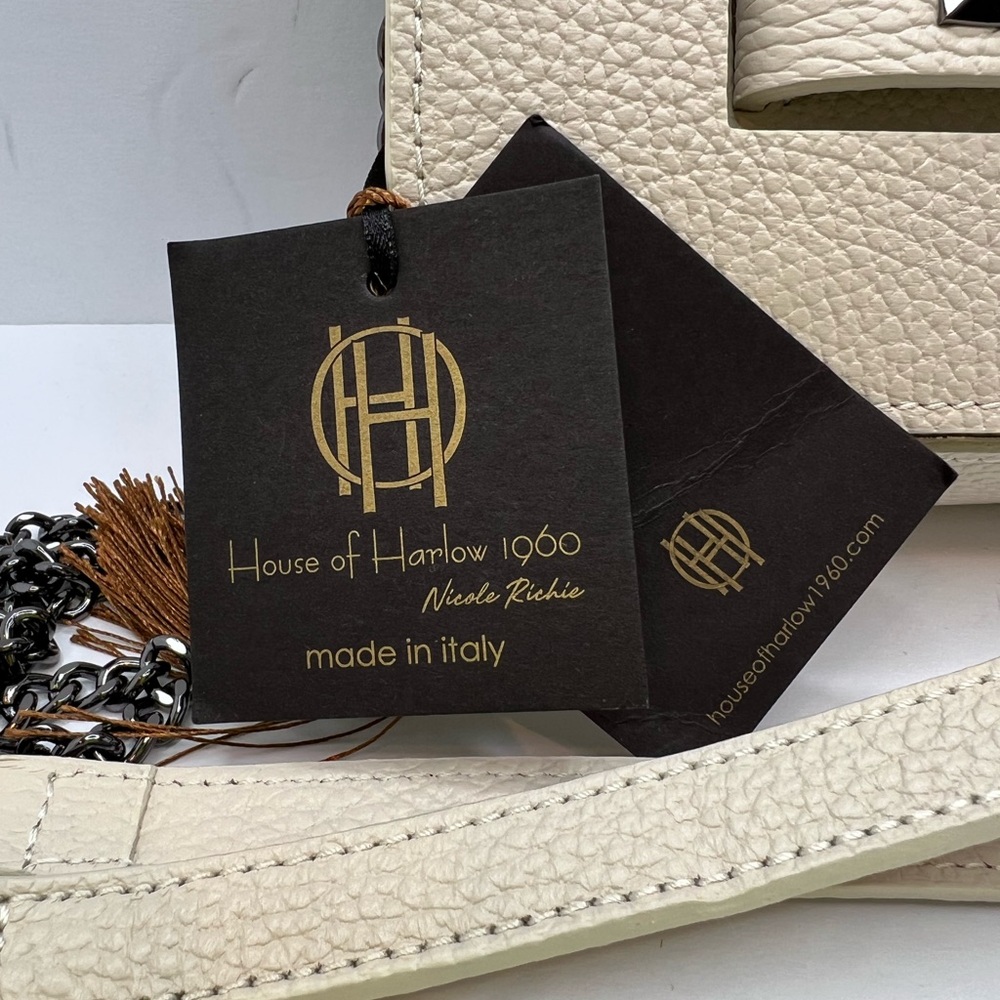 HOUSE OF HARLOW CLUTCH, MADE IN ITALY, BEIGE LEATHER, VERSATILE, UNIQUE DESIGN - Picture 14 of 15
